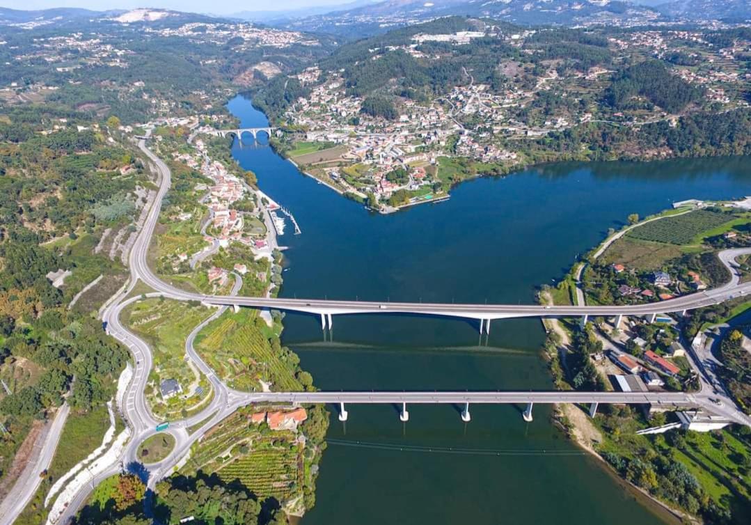 Апартаменти Burguesinha Al Entre-Os-Rios Екстер'єр фото